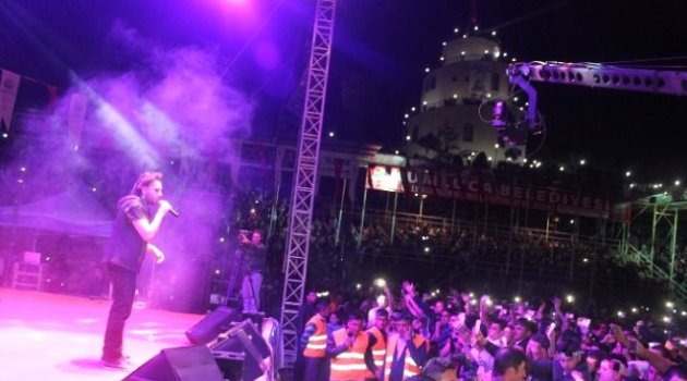 İsmail Yk, Kumluca'da 25 Bin Hayranı ile Buluştu