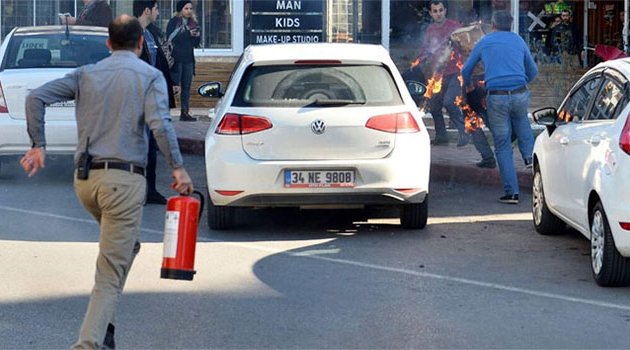 İşten çıkarıldı kendini yaktı!