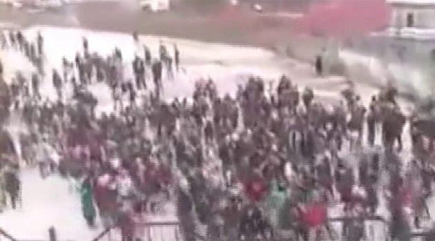 İstiklal Marşı yerine PKK sloganı attılar!