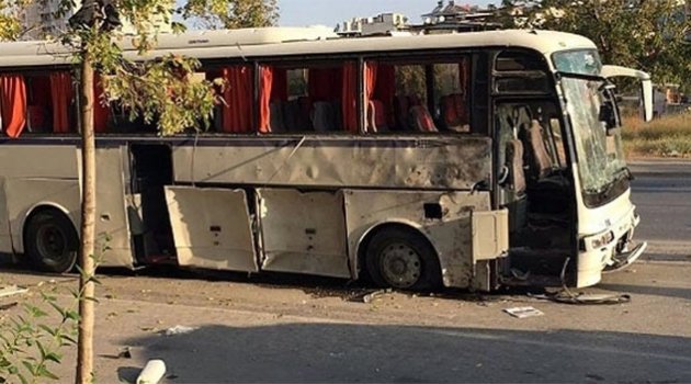 İzmir'de servis aracında patlama