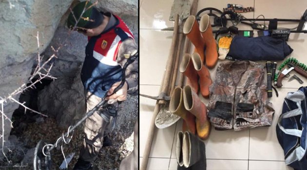 Jandarmadan kaçak kazı yapanlara operasyon