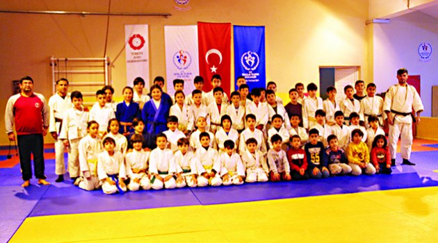 Judo Adana’da şaha kalktı