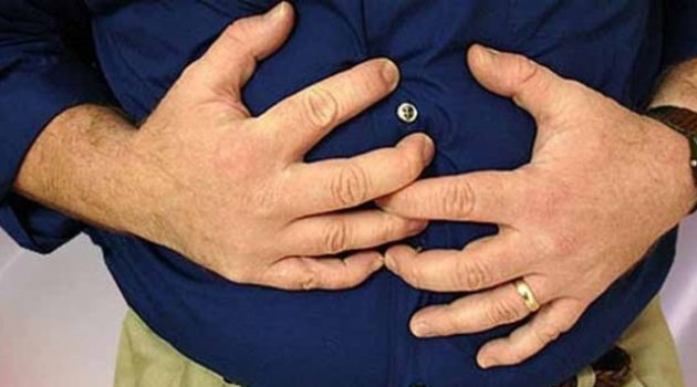 Kabızlığa çare ararken paspas sapıyla öldü