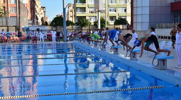 Kabotaj Bayramı ve Türkiye Yıldızlar Yüzme Şampiyonası Baraj Geçme Müsabakaları