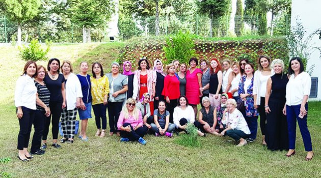Kadın adaylar kolları sıvadı