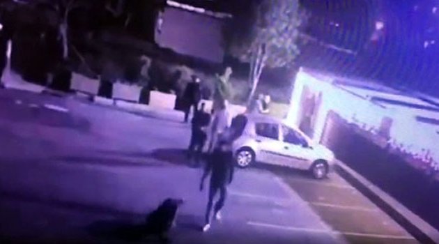 Kadına çiçek gönderdi kurşun yağmuruna tutuldu