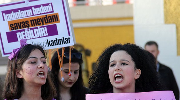 Kadınlar, öldürülen kadınları unutmadı