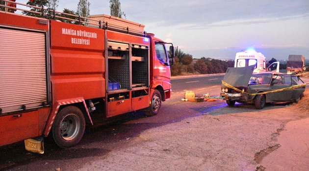 Kamyonla otomobil çarpıştı! Ölü ve yaralılar var