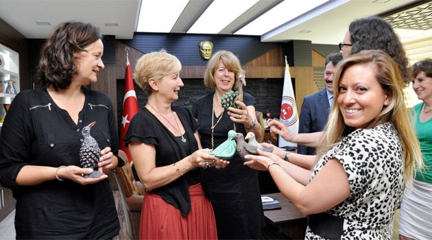 ’Kanatlı Kozalaklar’ cezaevinden Avrupa’ya uçtu