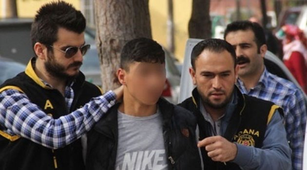 Kapıların kilit göbeğini patlatıp hırsızlık yaptılar