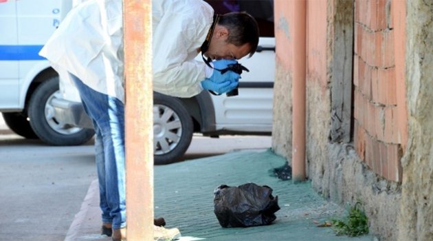 Kapısının önünde buldu, anında polisi aradı!