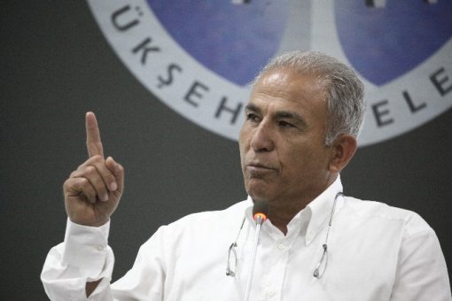 Kara: “Kabasakal’da 250 villanın kanalizasyonu göle akıyor”