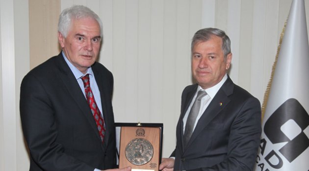 Karadağ’dan Adanalı iş adamlarına yatırım çağrısı