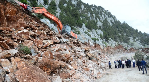 Karaisalı-Kızıldağ yolu için geri sayım başladı
