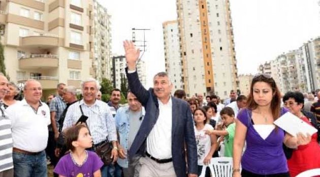 Karalar 16 ayda 18. çocuk parkını hizmete açtı