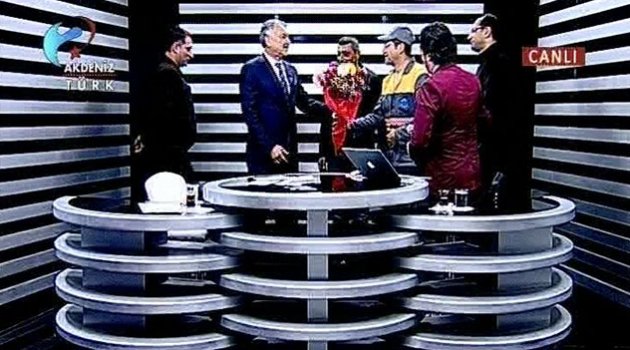 Karalar’a ‘Canlı Yayında’ zamlı maaş teşekkürü