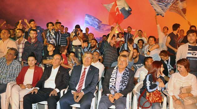 Karalar, Adana Demirspor’un Play Off Heyecanını Taraftarla Birlikte Yaşadı