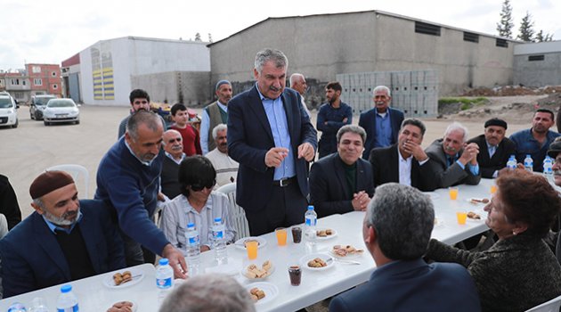 Karalar: “Başkanınız değil kardeşinizim”