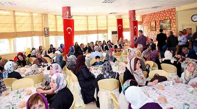Karalar: “Bizim de canımız size feda olsun”