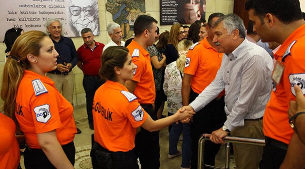 Karalar’dan Taşeron Çalışana Bayram İkramiyesi