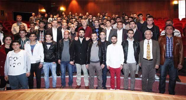 Karalar: "Gençler bizin geleceğimizdir"