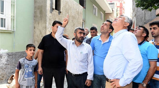 Karalar yıldırımın düştüğü minare için devrede