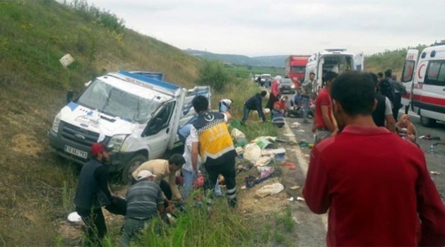 Karayolunda can pazarı ölü ve yaralılar var