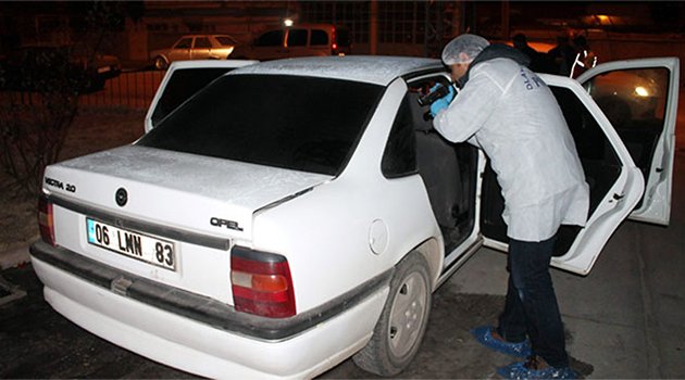 Kardeşinin arkadaşını bıçaklayarak öldürdü