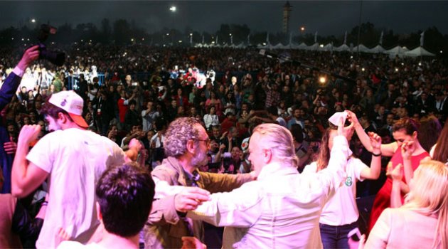 Karnaval Gongunu Vali Büyük çaldı