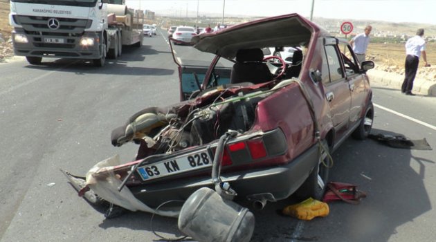 Karnelerini alan öğrenciler dönüş yolunda kaza yaptı: 1 ölü, 3 yaralı