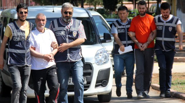 Katil baba ve oğlu tutuklandı