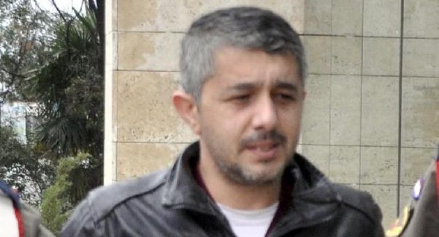 Kavgayı ayırmak için havaya ateş etti