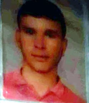Kavgayı Ayırmak İsteyen 17 Yaşındaki Genç Öldürüldü