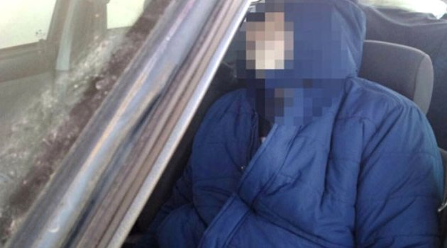 Kaybolan genç adamın otomobilde cesedi bulundu