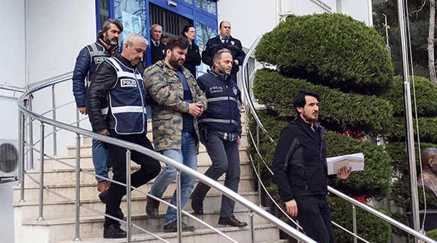 Kayınpeder ve damadını öldürdü