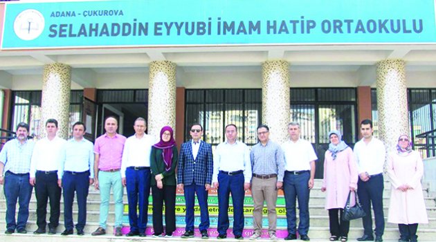 Kaymakam Sarı LGS birincisini kutladı