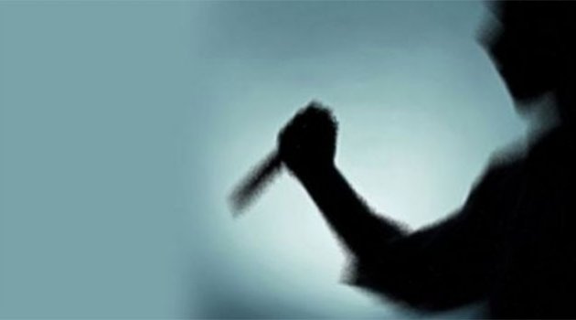 Kaynanasıyla tartıştı çocuklarını bıçakladı