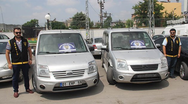 Kaza yaptı yedek parça için araba çaldı