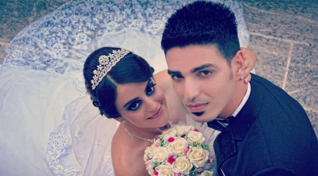 Kazada ölen gelin toprağa verildi, damat yaşam mücadelesi veriyor
