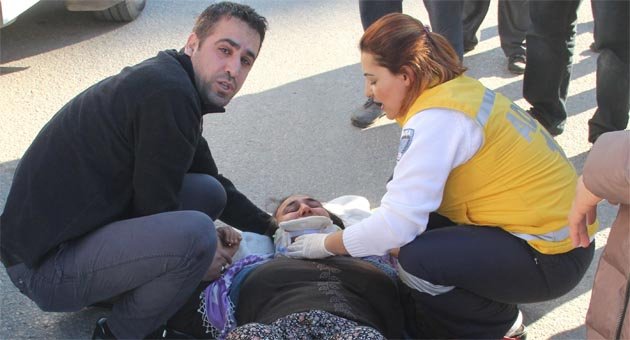 Kazada yaralanan anne "Çocuklarıma bir şey oldu mu" diye ağladı