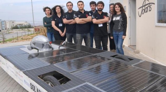 Kendi yaptıkları arabayı internetten satışa çıkardılar