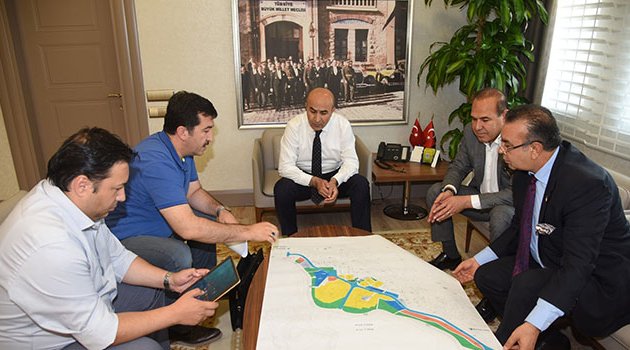 Kentsel dönüşüm projeleri masaya yatırıldı