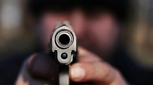 Kestane yüzünden amcasını öldürdü