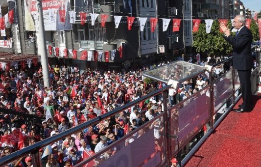 Kılıçdaroğlu Ceyhan'da halka hitap etti