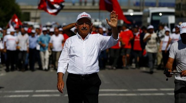 Kılıçdaroğlu yürüyerek geldiği yolu uçakla geri dönmeyecek