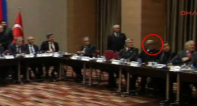 Kılıçdaroğlu'na ayakkabılı protesto