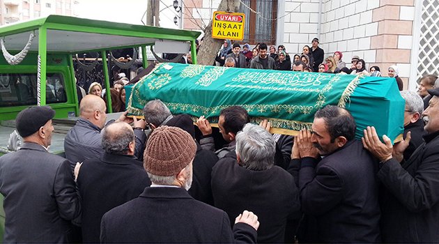 Kırmızı ışığı ihlal edip genç kızın sonu oldu