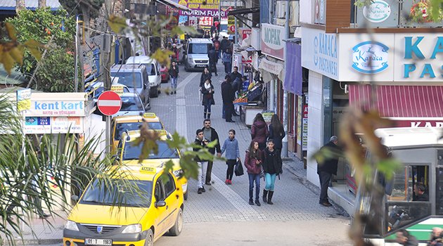 Kırtasiyeciler sokağı trafiğe kapatılsın