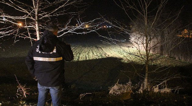 Kıskandığı sevgilisini bıçaklayıp kaçtı