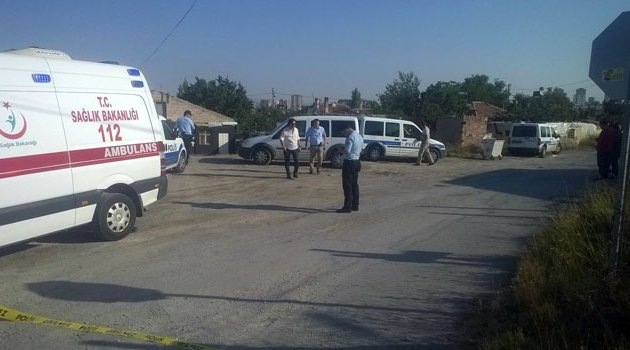 Kız meselesi yüzünden kardeşini öldürdü